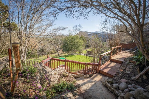 HAWKEYE'S HAUS home image 8